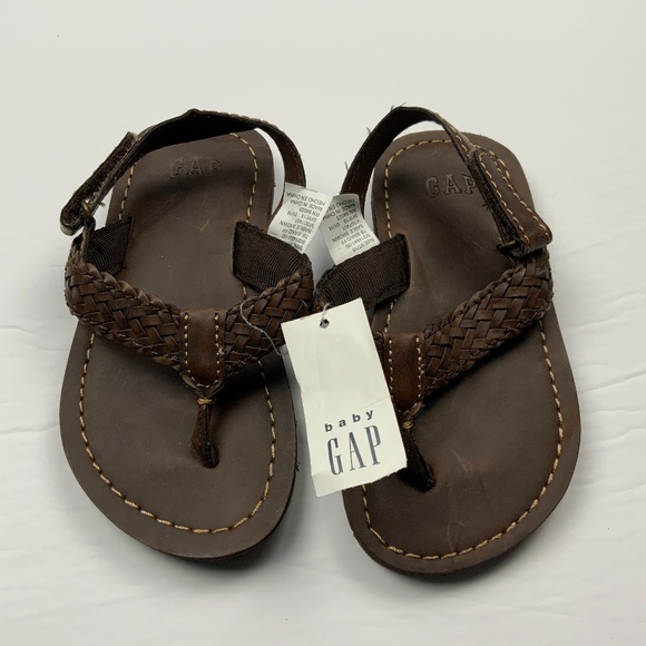 NWT GAP CHILD’S SANDLE , SIZE 9/10 - Picture 2 of 3